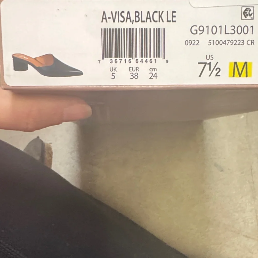 SARTO By Franco Sarto Black Pointed Leather Mule Heels - Picture 6 of 6